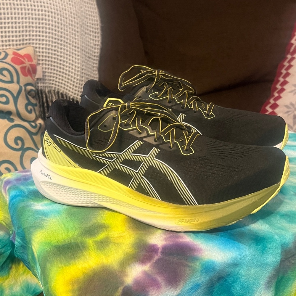 ASICS Black and Bright Yellow Running Shoes